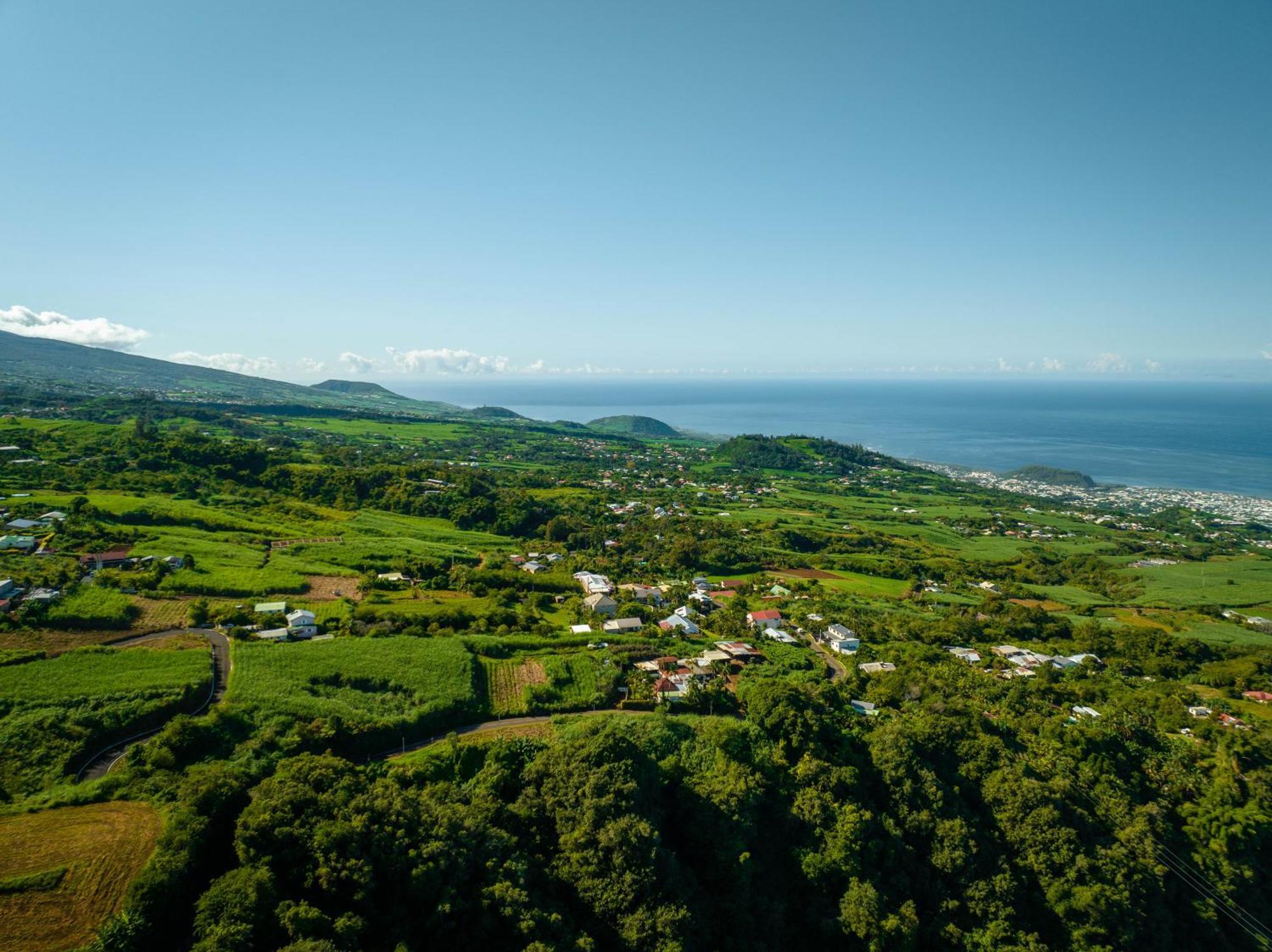 Les Hebergements Au Dy-Na Petite Île Exterior foto